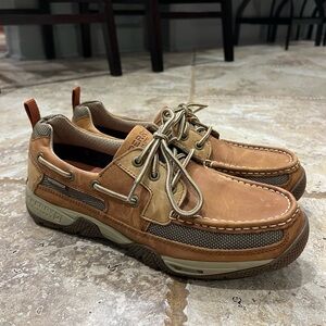 Like New Men’s Sperry Too-Sider Waterproof Shoes